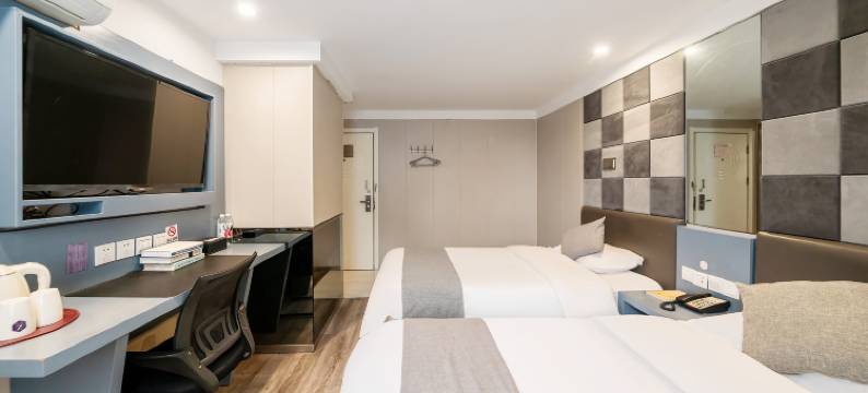 宿适精选酒店(曹杨路地铁站店)图片