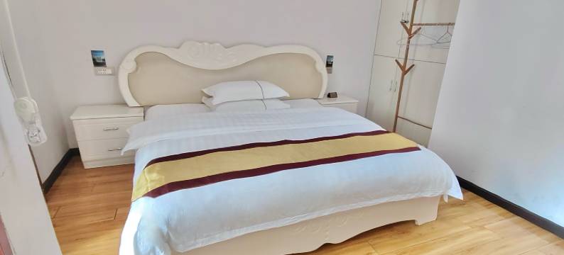 夜景宾馆(镇远青龙洞石屏山店)图片