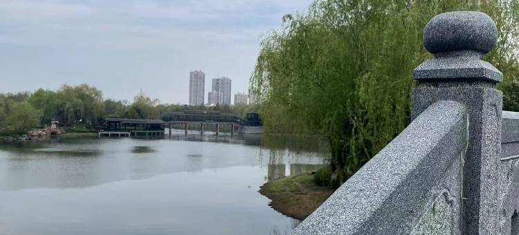 悦客电竞酒店(天长红草湖湿地公园店)图片