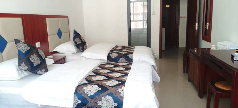 鸿阳酒店(昆明建筑技工学校北部客运站店)图片