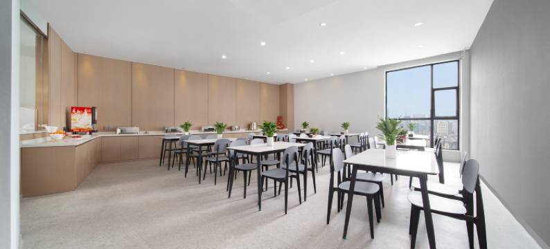 盛景怡家酒店(襄阳人民广场天元四季城店)图片