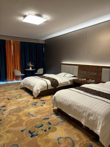 从江金乔江景酒店