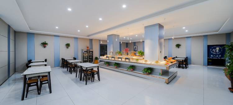 潮漫酒店(酒泉汉唐美食街店)图片