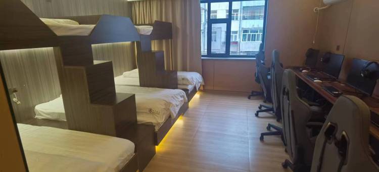 半十先生酒店图片