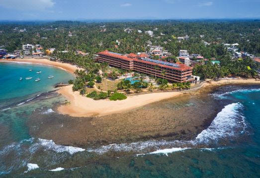 Hikka Tranz by Cinnamon Hotel Overview