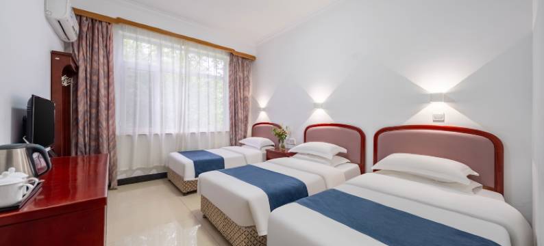 天佑京铁北戴河酒店(怀庆店)图片