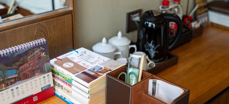 屏山书香世家酒店(柳州马鞍山公园店)图片