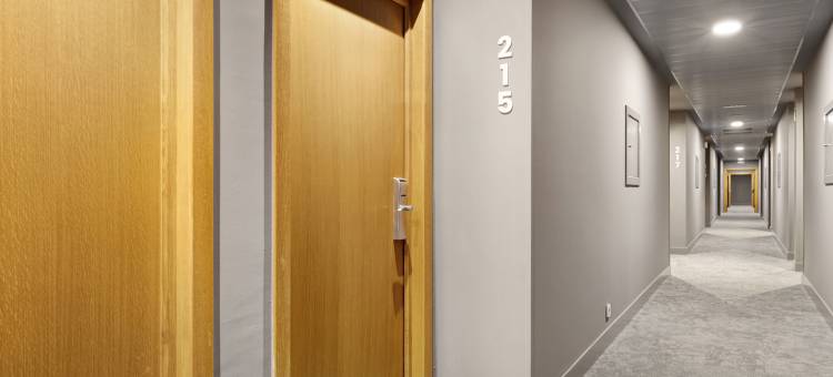 加泰罗尼亚拉斯卡纳斯酒店(B&B HOTEL Logroño Las Cañas)图片