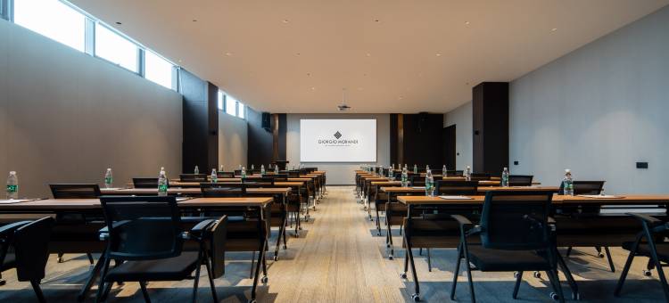 乔治莫兰迪酒店(章丘区政务中心大学城店)图片