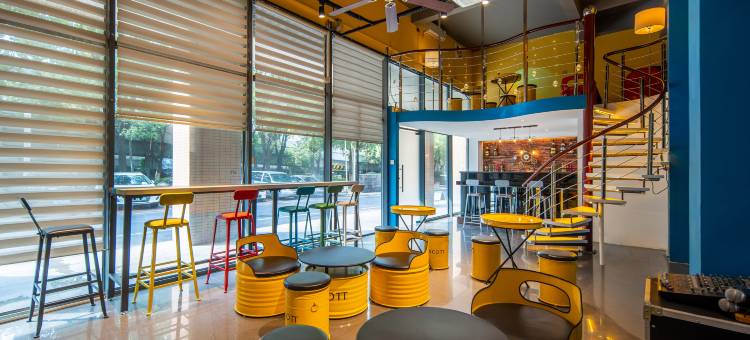 武汉馨乐庭沌口公寓酒店(武汉体育中心店)图片