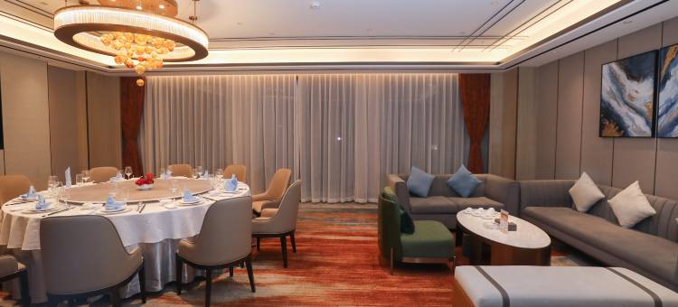 龙南兴飞格兰云天大酒店图片