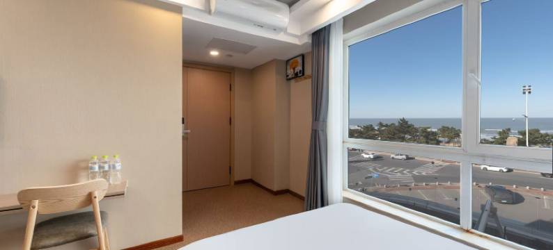 世元海景宾馆(威海国际海水浴场店)图片