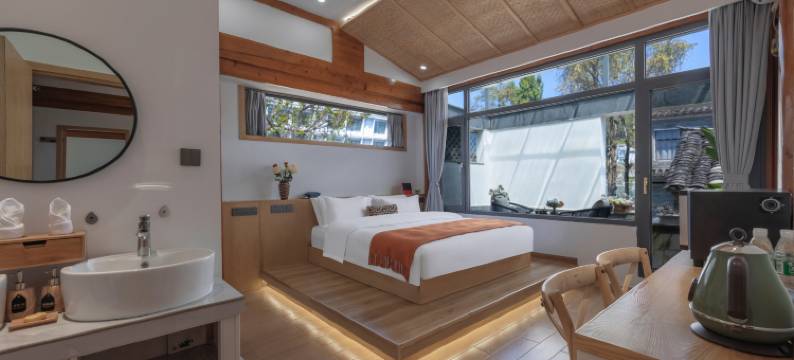 云间温泉湖畔民宿(和顺古镇野鸭湖店)图片