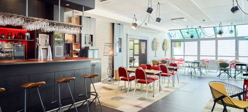 伊夫林地区圣康坦中心火车站4星级B&B酒店(B&B Hotel Saint-Quentin-en-Yvelines Centre Gare 4 étoiles)图片