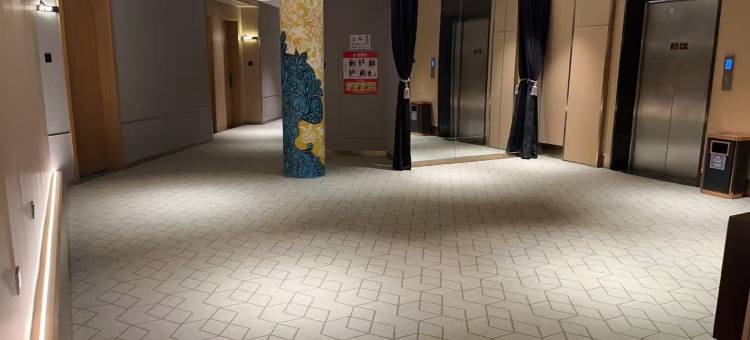 君品轻奢酒店(台州市椒江市立医院新院区店)图片