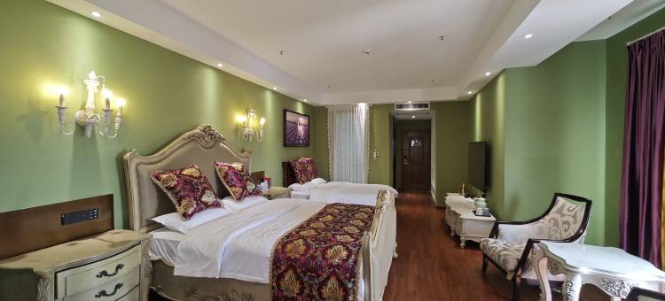 狼戈的家度假酒店(丝路之光旅游小镇火车站店)图片