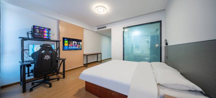 美娱·星峰电竞酒店(青岛城阳海鲜批发城泰豪国际广场店)图片