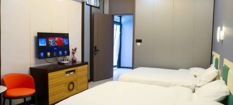 西溪里民宿(巩留湿地公园)图片