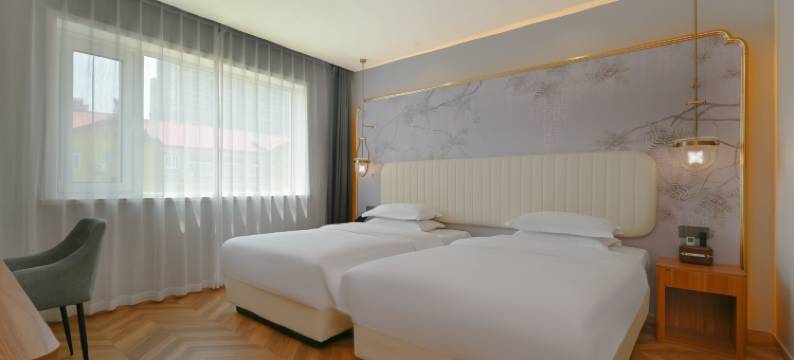 璞涵景岸酒店(燕儿岛路地铁站店)图片