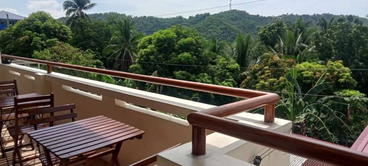 Jethro Hotel and Resto图片