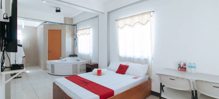 红门酒店Plus靠近坦博 帕拉纳克(RedDoorz Plus near Tambo Paranaque)图片