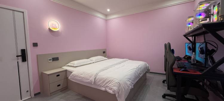 极蜂电竞民宿(宜宾学院店)图片