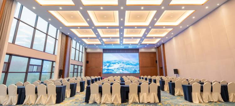 巴东绿葱坡度假酒店图片