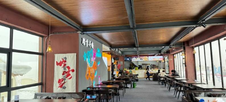 深呼吸西岭雪山露营地图片