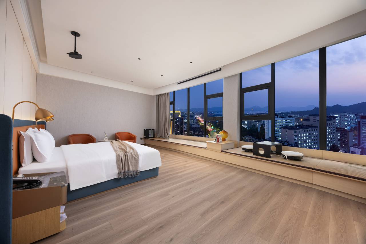 杭州西湖武林广场环岛国际酒店图片