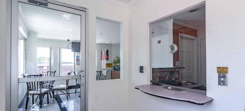 德克萨斯阿佐尔 6 号汽车旅馆(Motel 6 Azle, TX)图片