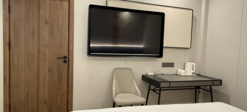 安麗酒店(咸宁站店)图片