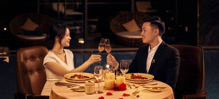 下龙湾德拉西酒店 - 现代湾景度假胜地(DeLaSea Ha Long Hotel - Modern Bayview Escape)图片