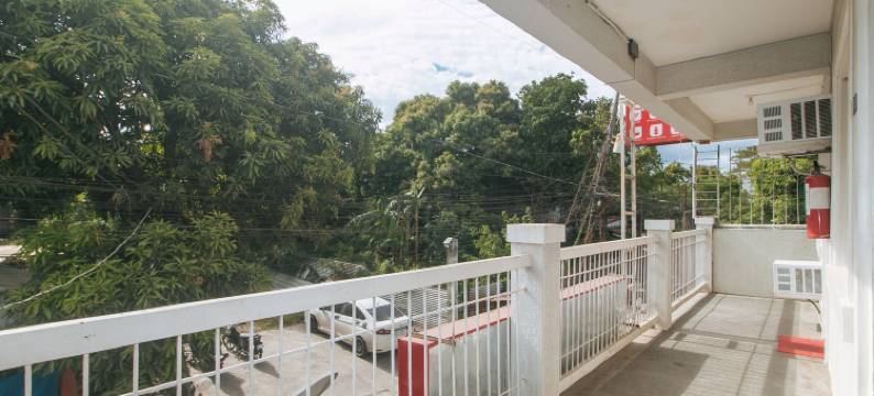 RedDoorz @ Davids Travellers Inn Cavite图片