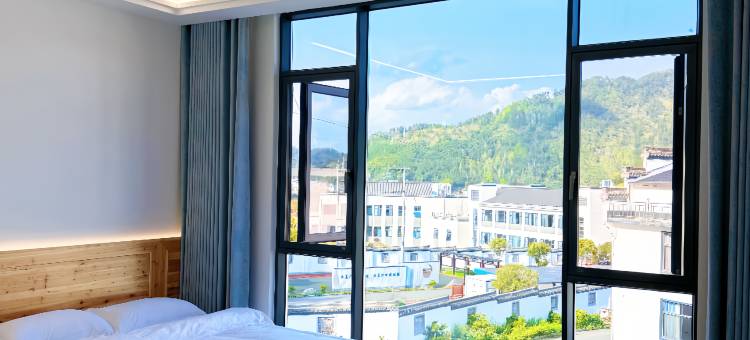 青澜山居民宿(新安江山水画廊店)图片