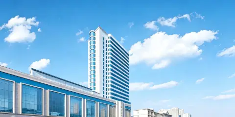 季辰國際酒店(巴彥淖爾站維多利摩爾城店)