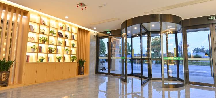 格林豪泰酒店(临泉魔幻之都店)图片