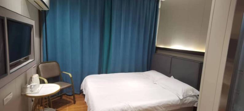 宜世宜嘉主题宾馆公寓(齐齐哈尔站前南大街店)图片