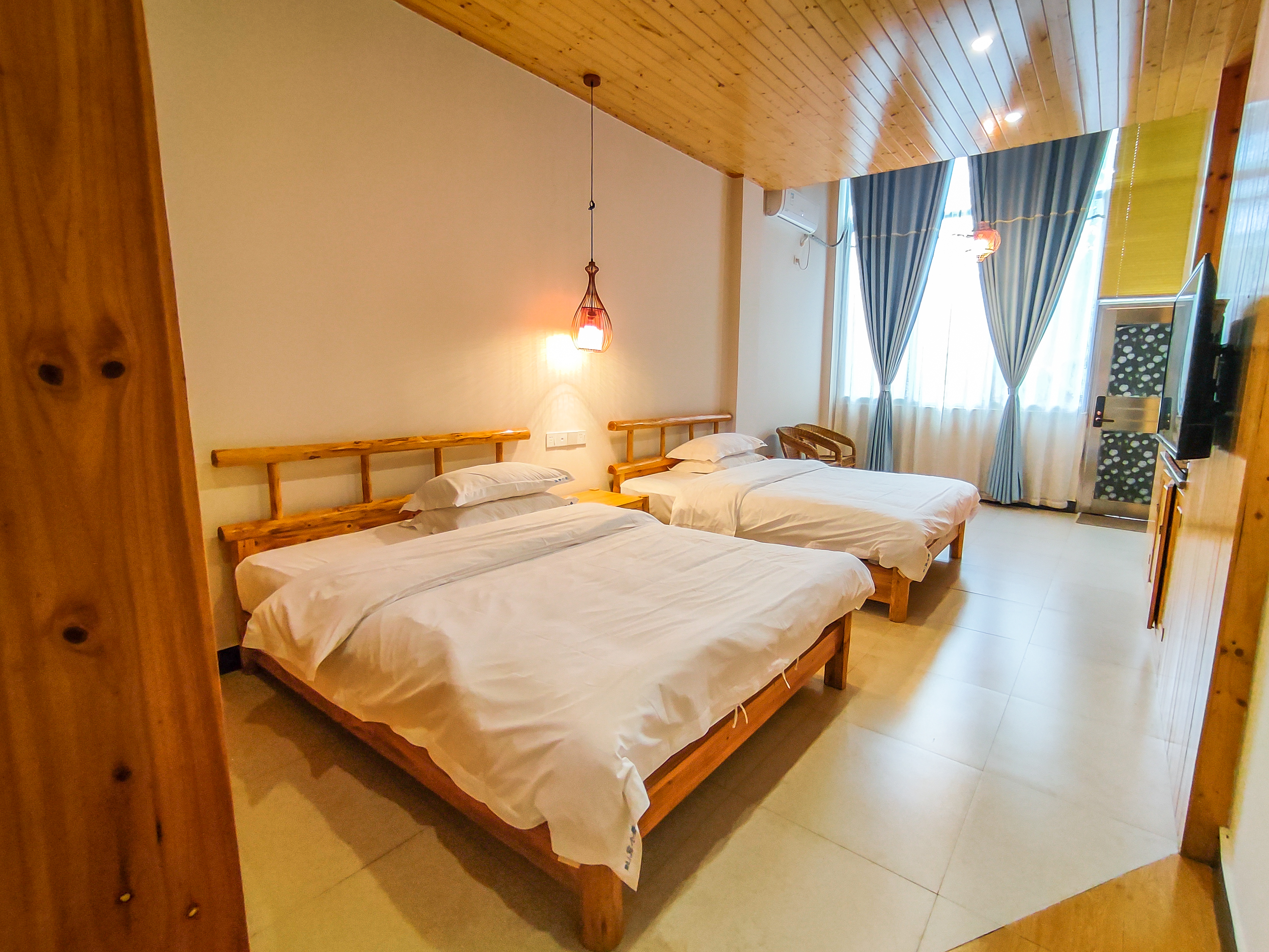 Jiajing Xiaozhu Hostel Over view