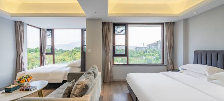 丽呈睿轩酒店(峨眉山报国寺店)图片