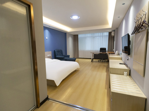 尚客轻居酒店(临漳建安路店)