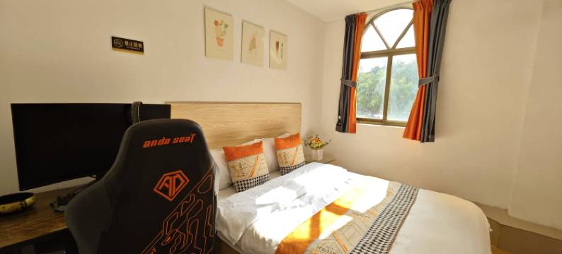 集品创客电竞酒店(中山火炬开发区店)图片