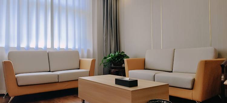 新泰山东能源国际酒店(新汶店)图片