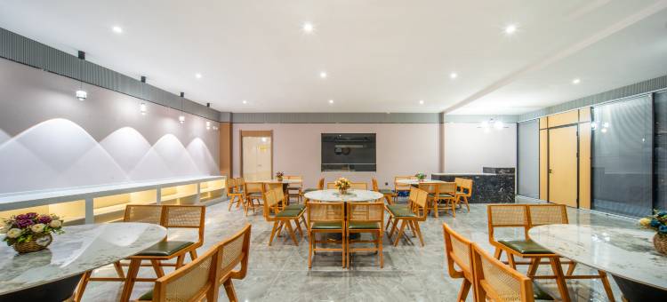 可克达拉兰亭驿园林生态酒店图片