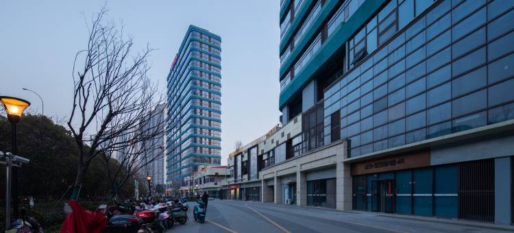 堡利民宿(无锡火车站店)图片