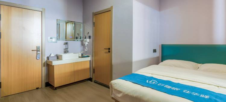 如家华驿精选酒店(额济纳旗胡杨林景区店)图片