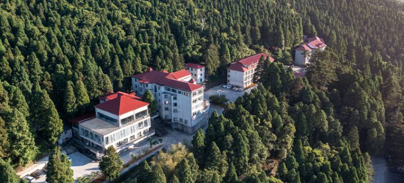庐山全国人大休养所图片