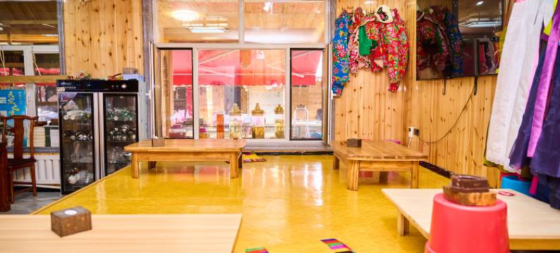 山茶花农家院(长白山北坡黄松浦检票大厅店)图片