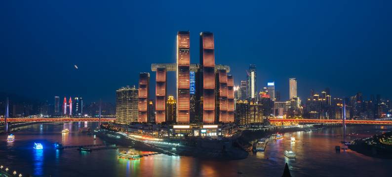 重庆高空云郎江景酒店(解放碑来福士广场店)图片