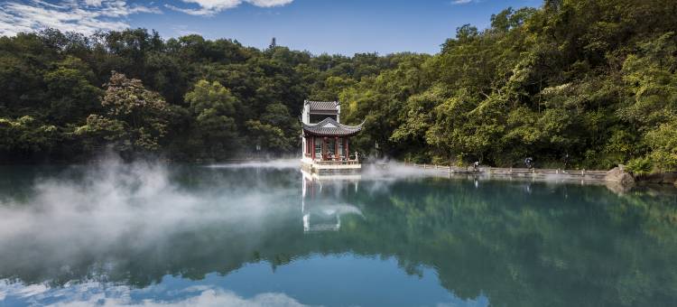 南京澹兮·珍珠泉温泉湖畔山居图片