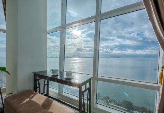 Maritime Seaview Comfy Suite in Penang with TVbox.Pool.Wifi Hotel Overview